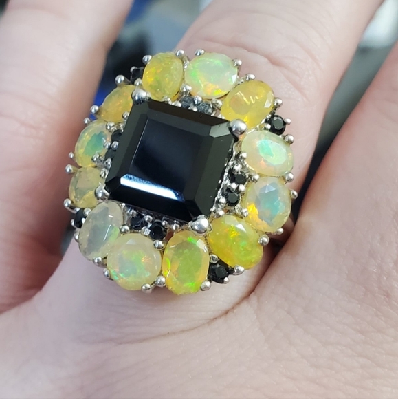 HUGE OPAL ring! Size 7. Stamped 925 sterling silver. New old stock. Genuine opal - Picture 2 of 8